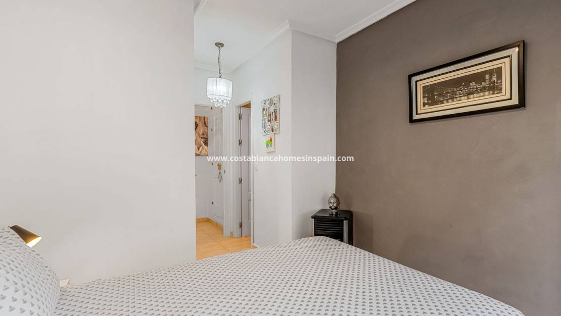 Endursölu - Apartment - Orihuela Costa - Campoamor