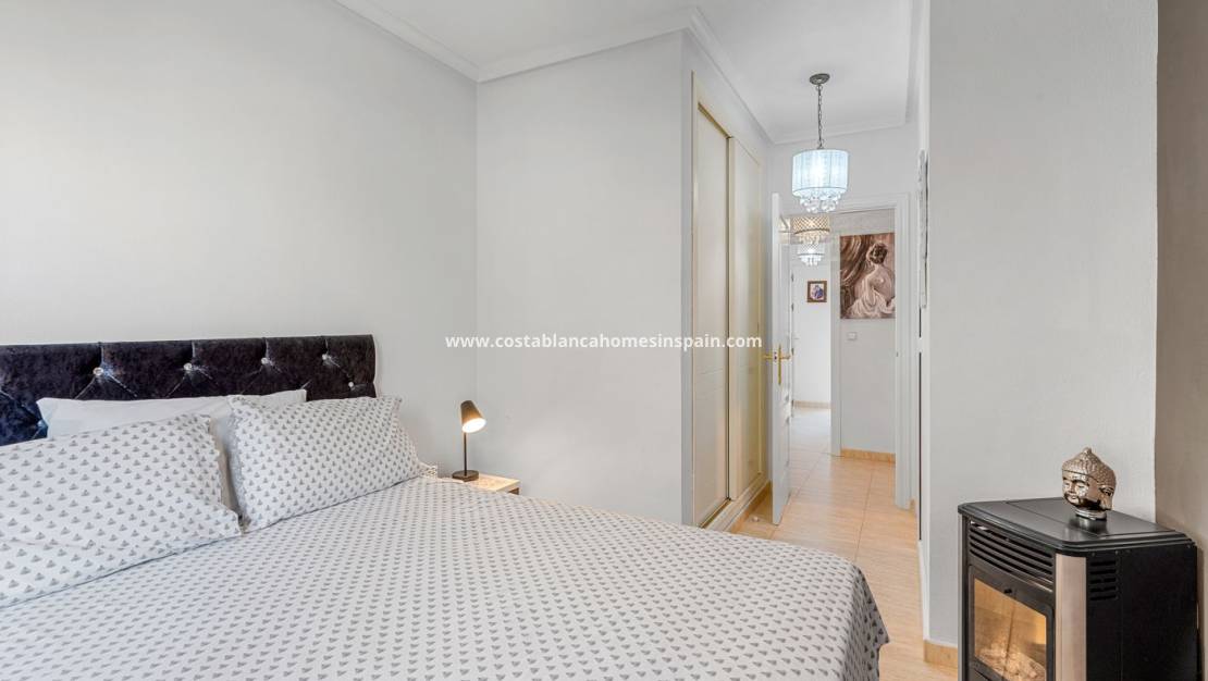 Endursölu - Apartment - Orihuela Costa - Campoamor