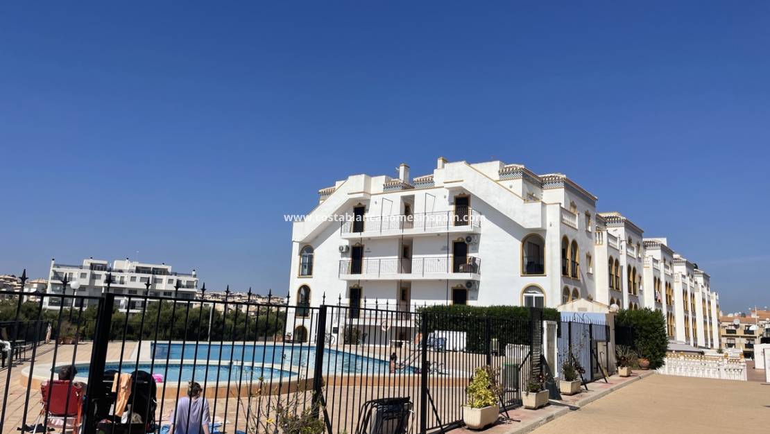 Endursölu - Apartment - Orihuela Costa - La Zenia