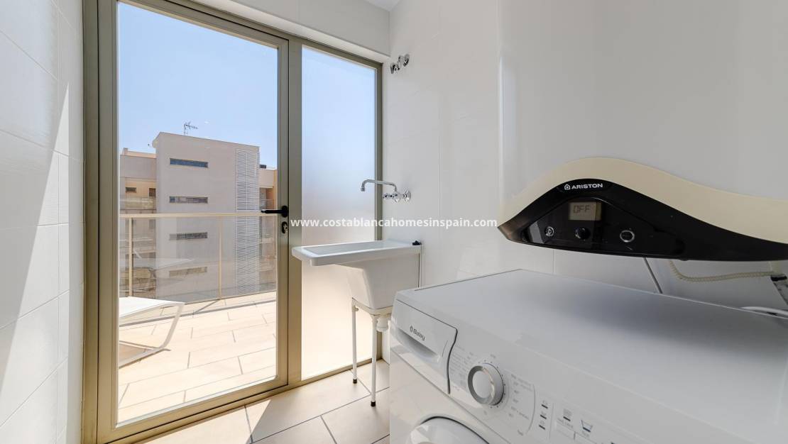 Endursölu - Apartment - Orihuela Costa - Villamartin