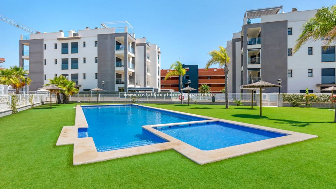 Endursölu - Apartment - Orihuela Costa - Villamartín