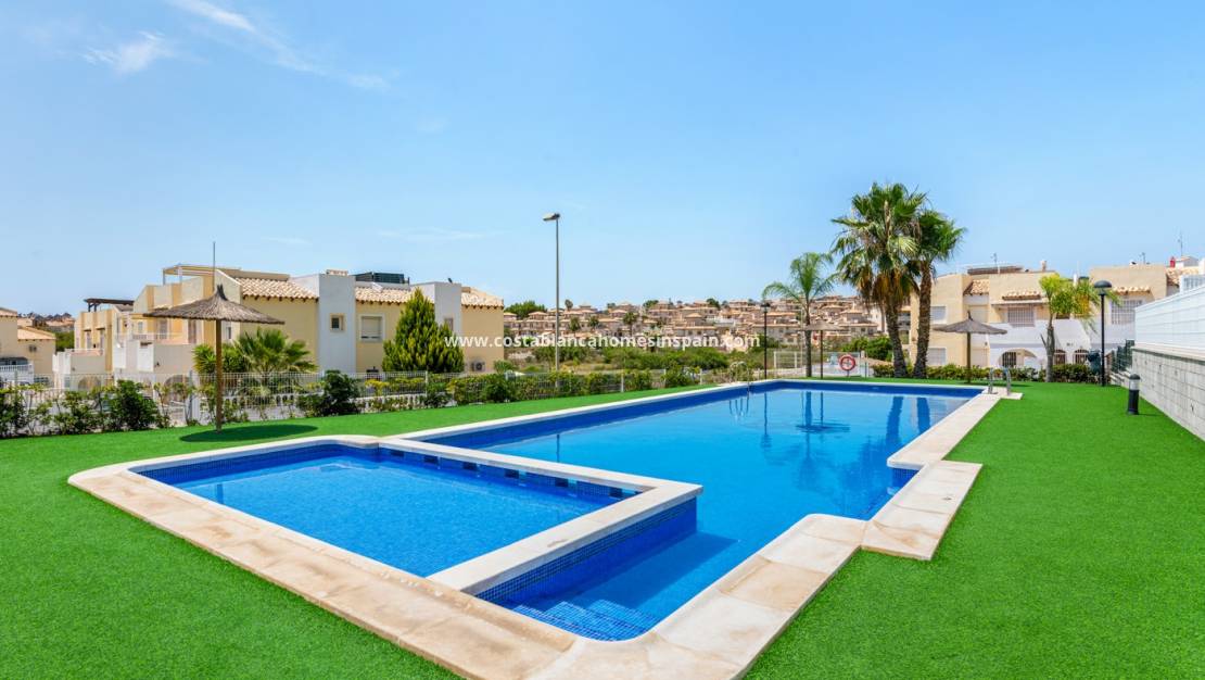 Endursölu - Apartment - Orihuela Costa - Villamartín