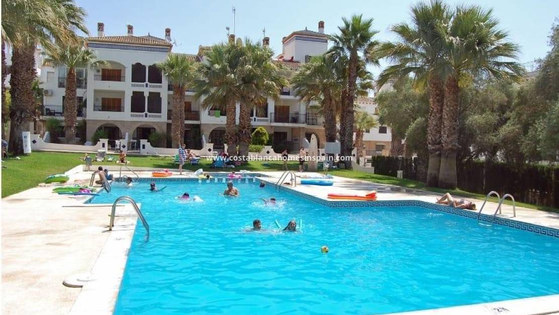 Endursölu - Apartment - Orihuela Costa - Villamartin