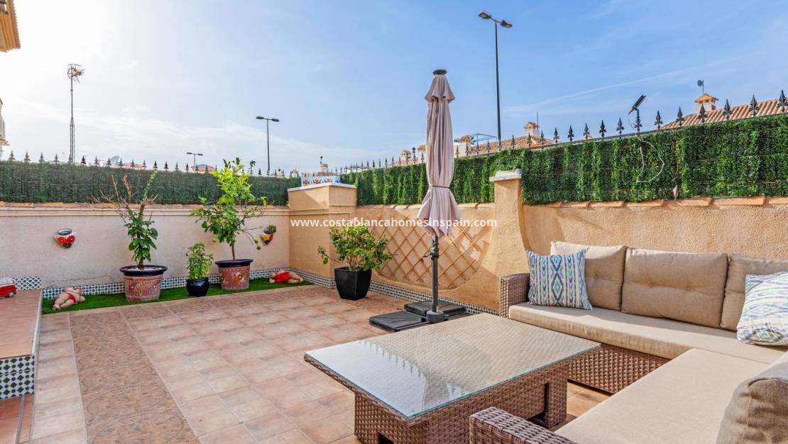 Endursölu - Apartment - Orihuela - Villamartin