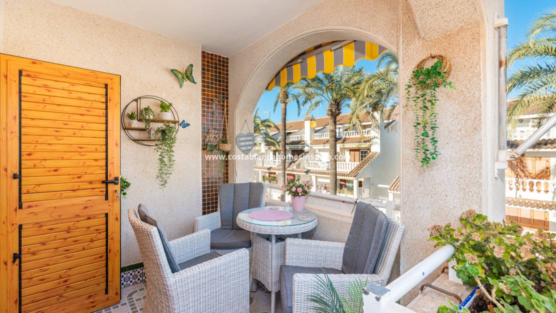 Endursölu - Apartment - Punta Prima