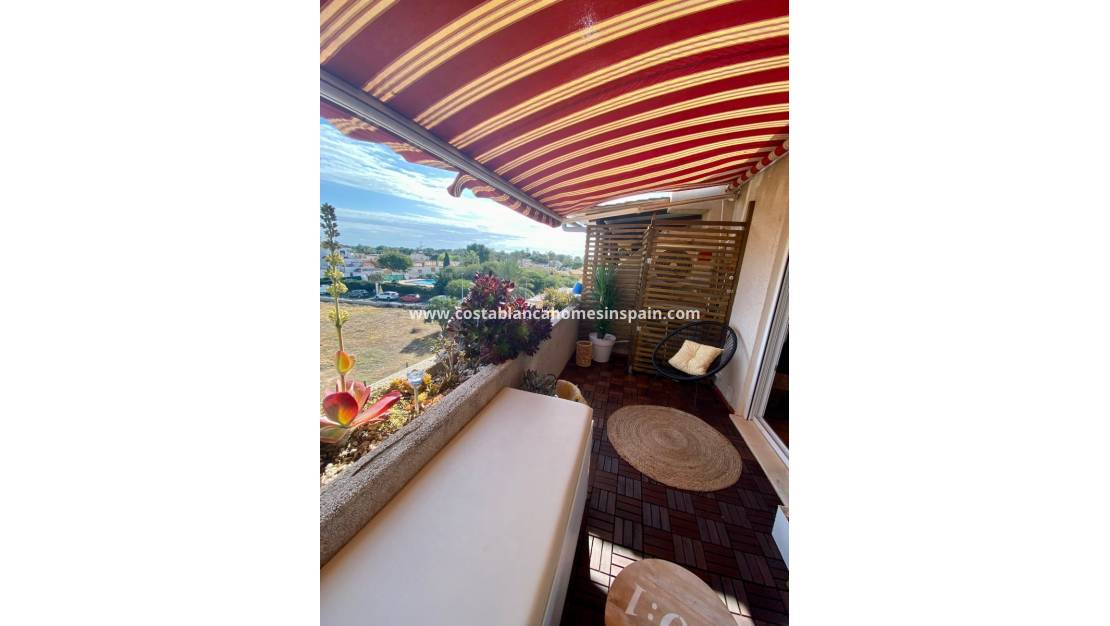 Endursölu - Apartment - Punta Prima