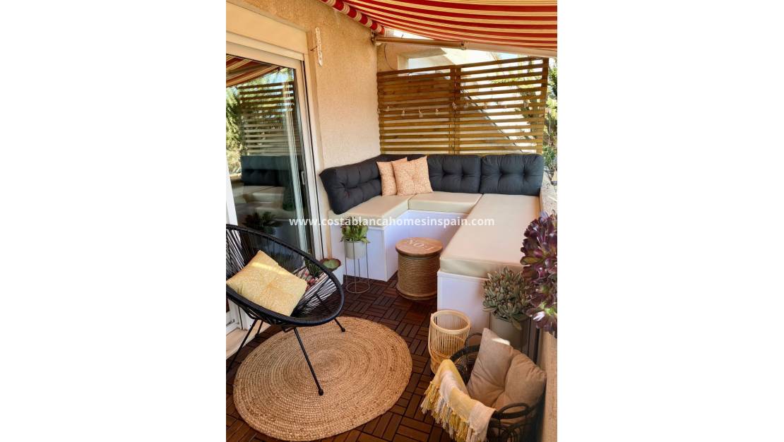 Endursölu - Apartment - Punta Prima