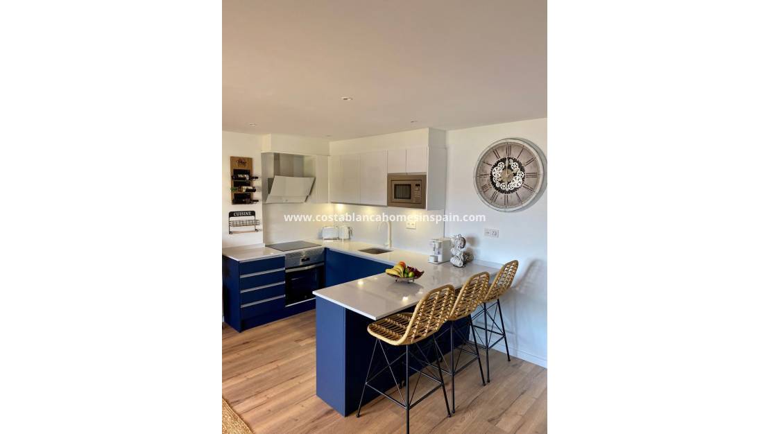 Endursölu - Apartment - Punta Prima