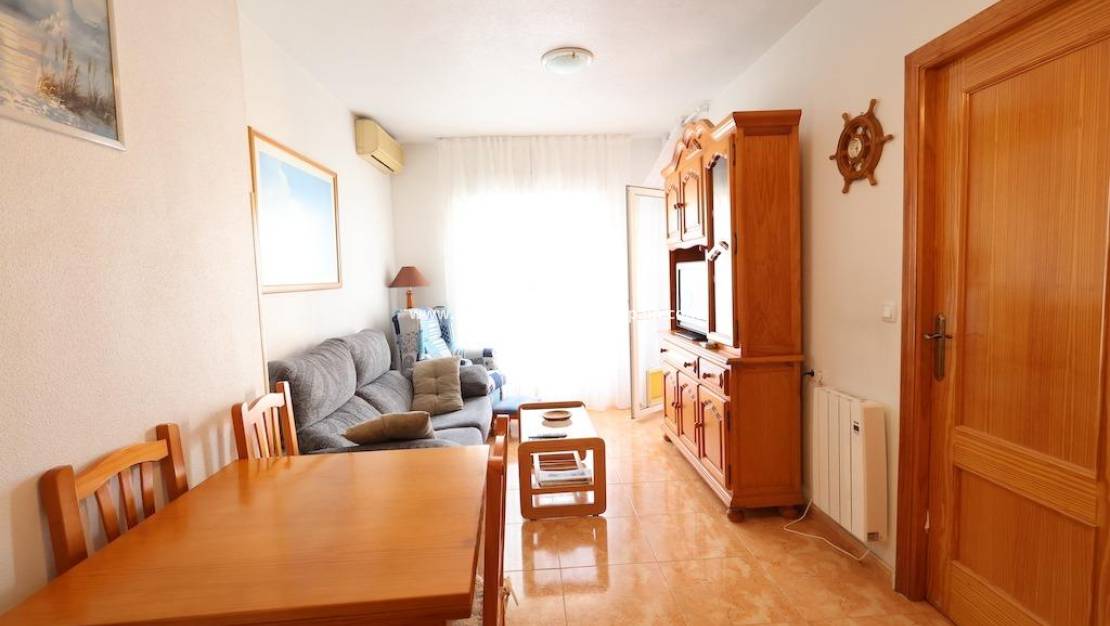 Endursölu - Apartment - Torrevieja - Acequion