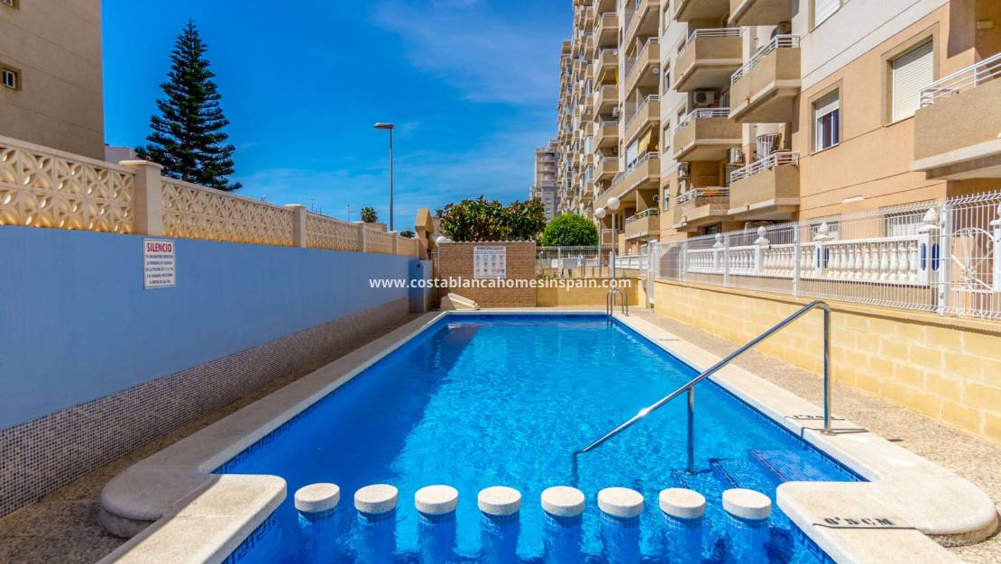 Endursölu - Apartment - Torrevieja - Centro