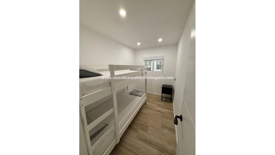 Endursölu - Apartment - Torrevieja - Centro