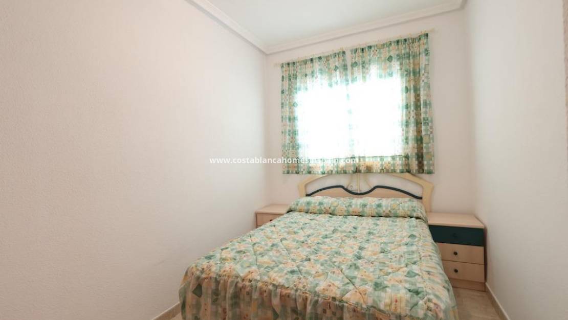 Endursölu - Apartment - Torrevieja - La Mata