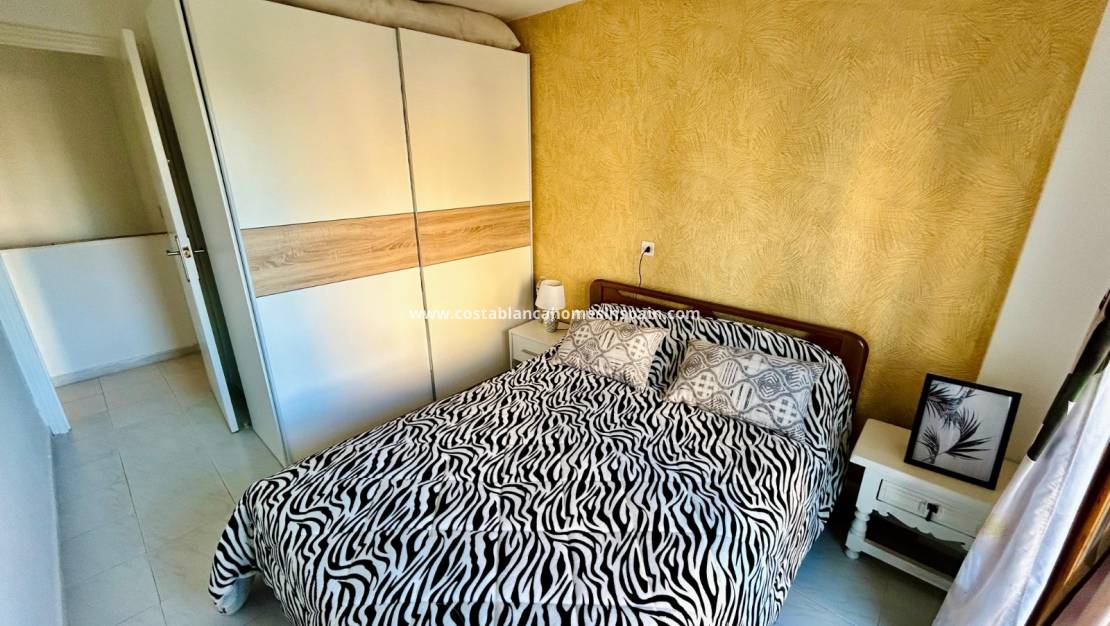 Endursölu - Apartment - Torrevieja - La Mata