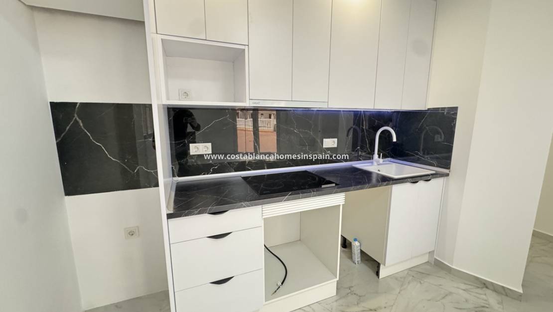 Endursölu - Apartment - Torrevieja