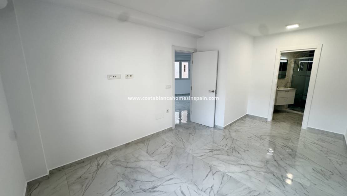 Endursölu - Apartment - Torrevieja