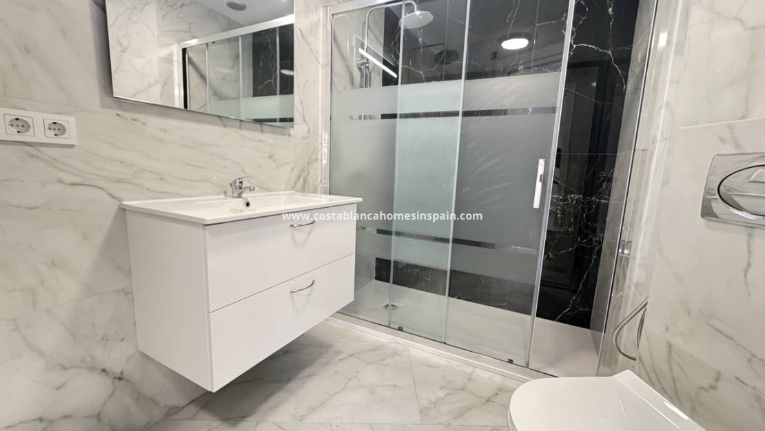 Endursölu - Apartment - Torrevieja