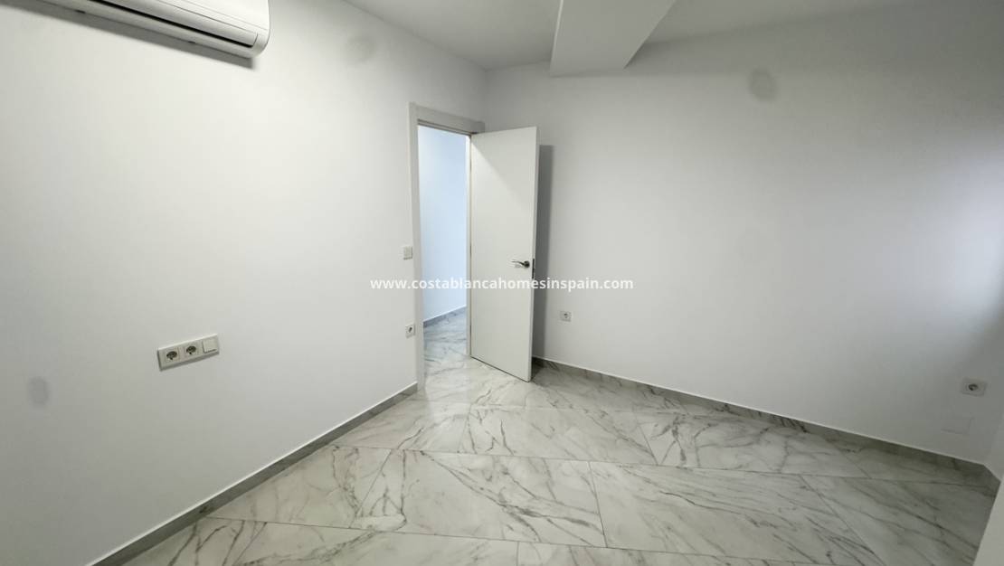 Endursölu - Apartment - Torrevieja