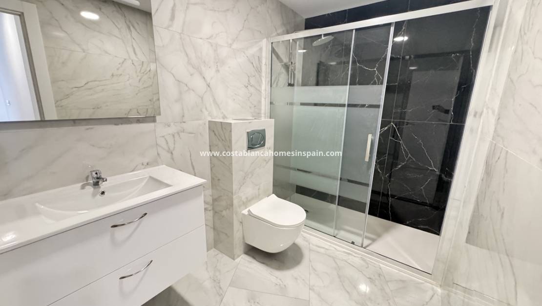 Endursölu - Apartment - Torrevieja