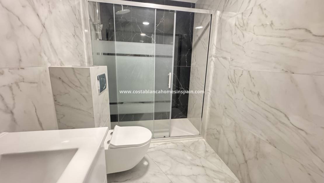 Endursölu - Apartment - Torrevieja