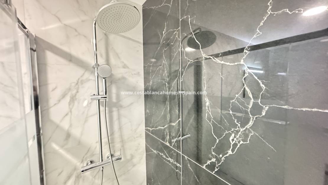 Endursölu - Apartment - Torrevieja