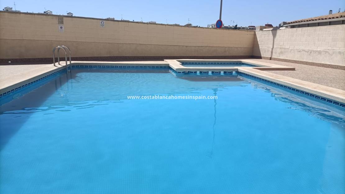 Endursölu - Apartment - Torrevieja