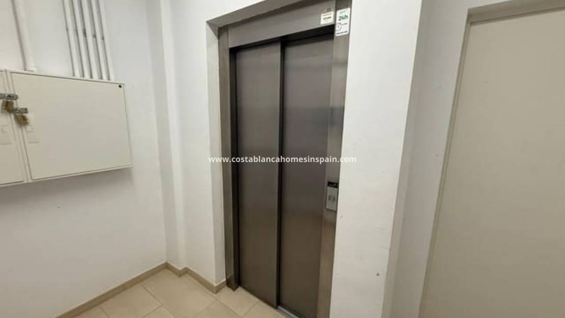 Endursölu - Apartment - Villamartin