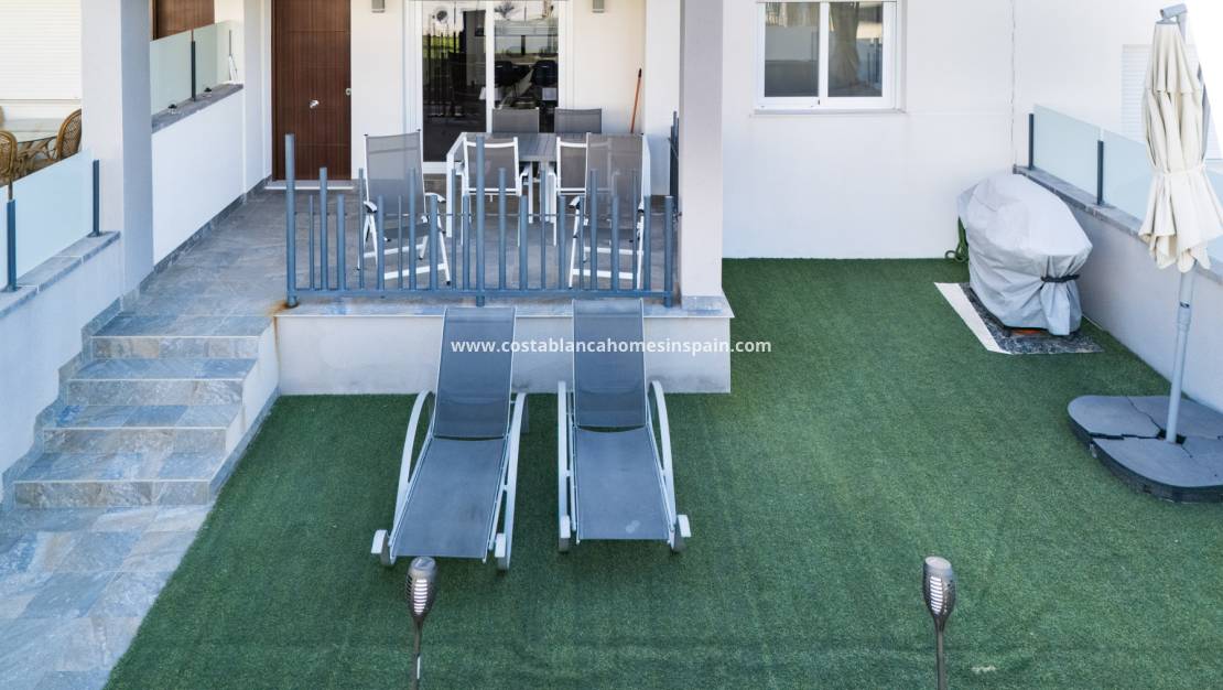 Endursölu - Bungalow - Torrevieja - Aguas Nuevas