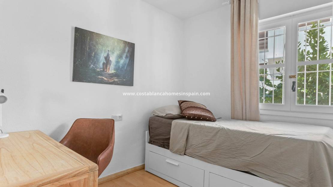 Endursölu - Bungalow - Torrevieja - Lago jardin