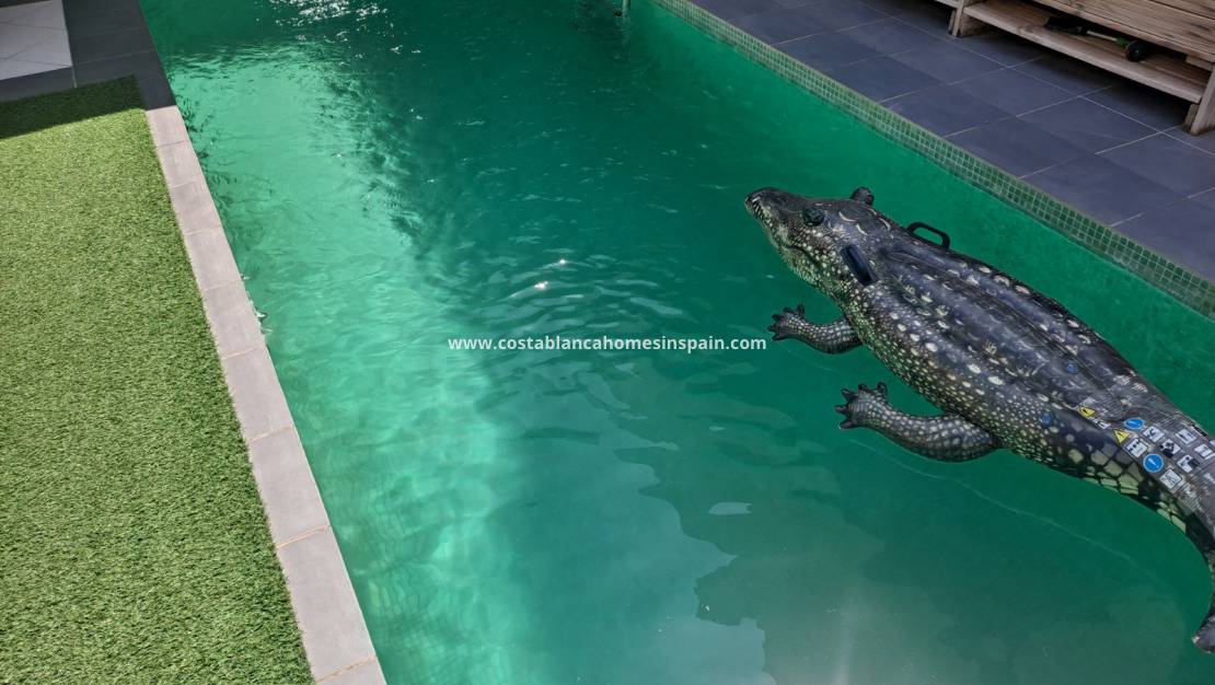 Endursölu - Bungalow - Villamartin