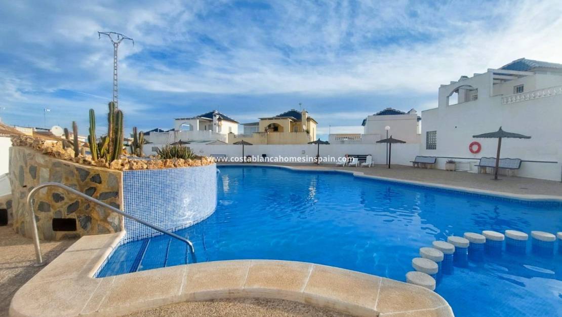 Endursölu - Chalet - Torrevieja - Los Balcones - Los Altos del Edén