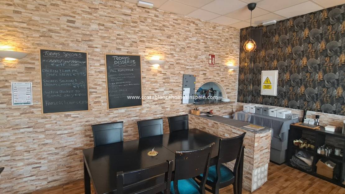 Endursölu - Commercial - Villamartin - Costa Blanca