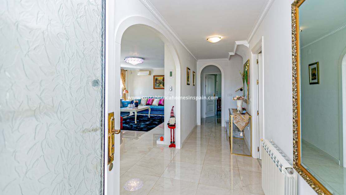 Endursölu - Detached Villa - Campoamor - Costa Blanca