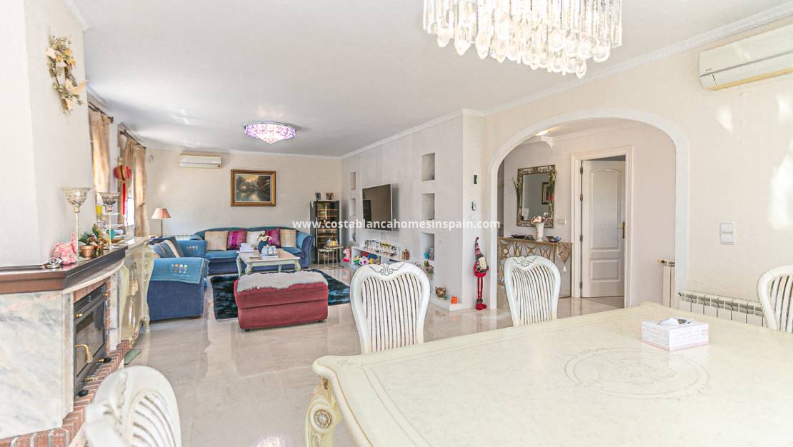 Endursölu - Detached Villa - Campoamor - Costa Blanca