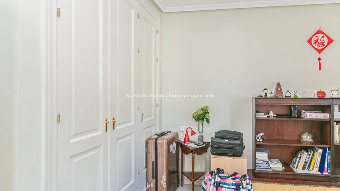 Endursölu - Detached Villa - Campoamor - Costa Blanca