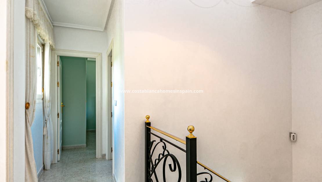 Endursölu - Detached Villa - Campoamor - Costa Blanca