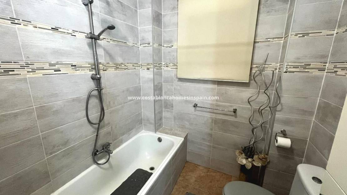 Endursölu - Detached Villa - Orihuela Costa - La Zenia