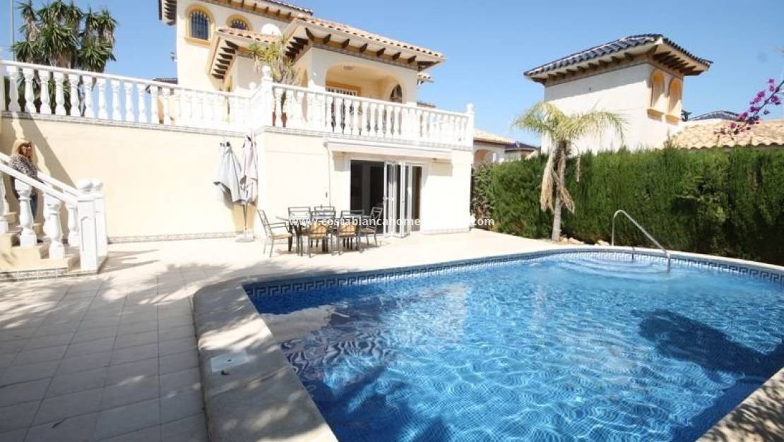 Endursölu - Detached Villa - Orihuela Costa - La Zenia