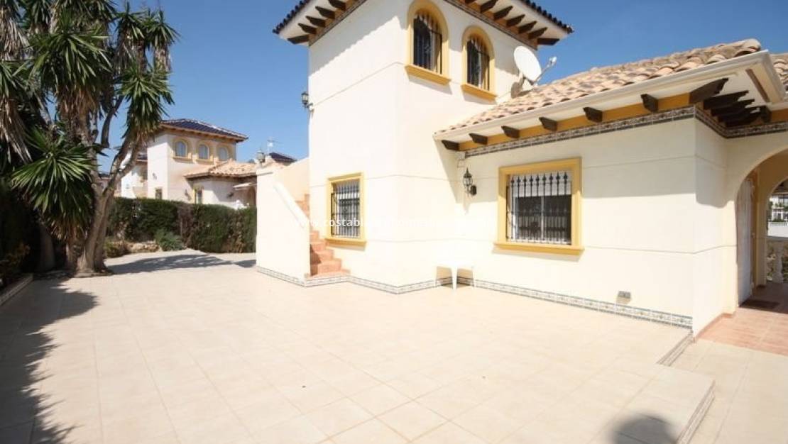 Endursölu - Detached Villa - Orihuela Costa - La Zenia