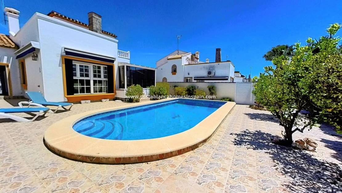 Endursölu - Detached Villa - Orihuela Costa - Los Dolses