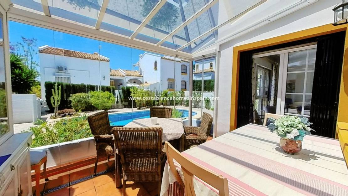 Endursölu - Detached Villa - Orihuela Costa - Los Dolses