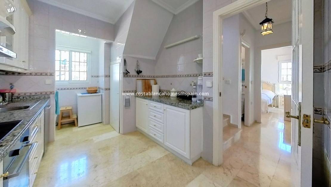 Endursölu - Detached Villa - Orihuela Costa - Los Dolses