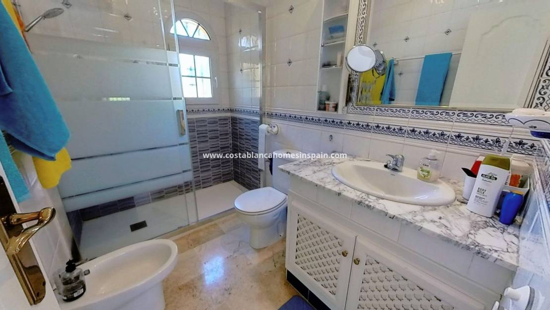 Endursölu - Detached Villa - Orihuela Costa - Los Dolses