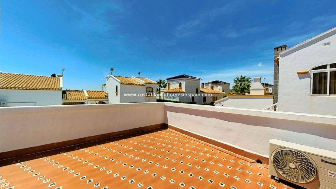 Endursölu - Detached Villa - Orihuela Costa - Los Dolses