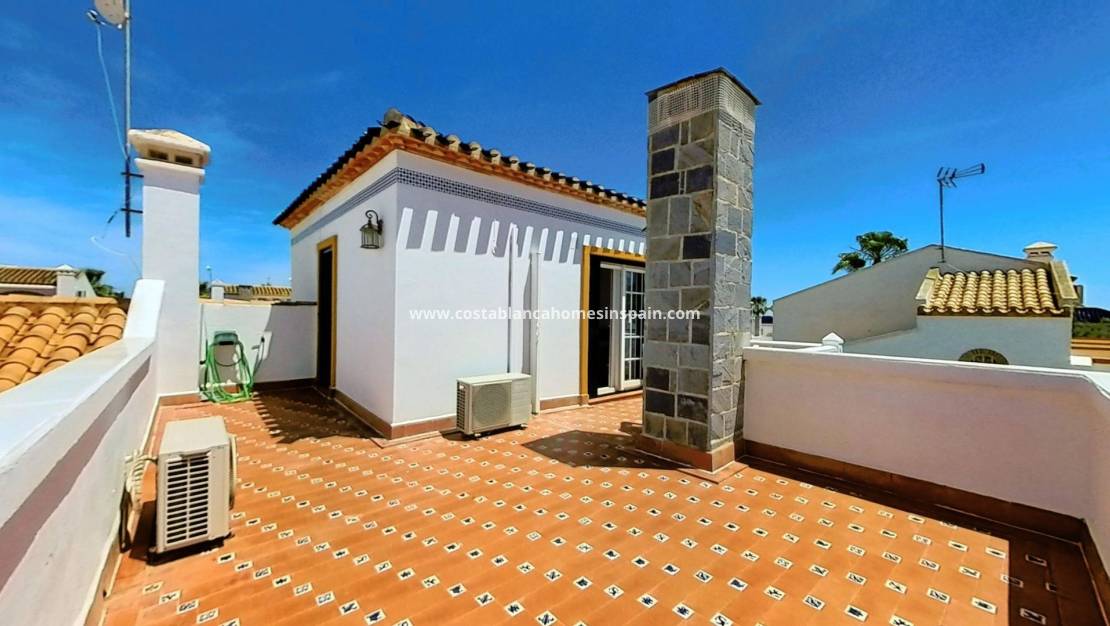 Endursölu - Detached Villa - Orihuela Costa - Los Dolses