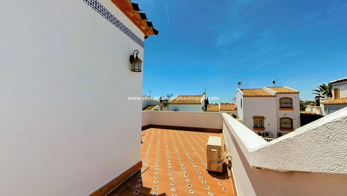 Endursölu - Detached Villa - Orihuela Costa - Los Dolses