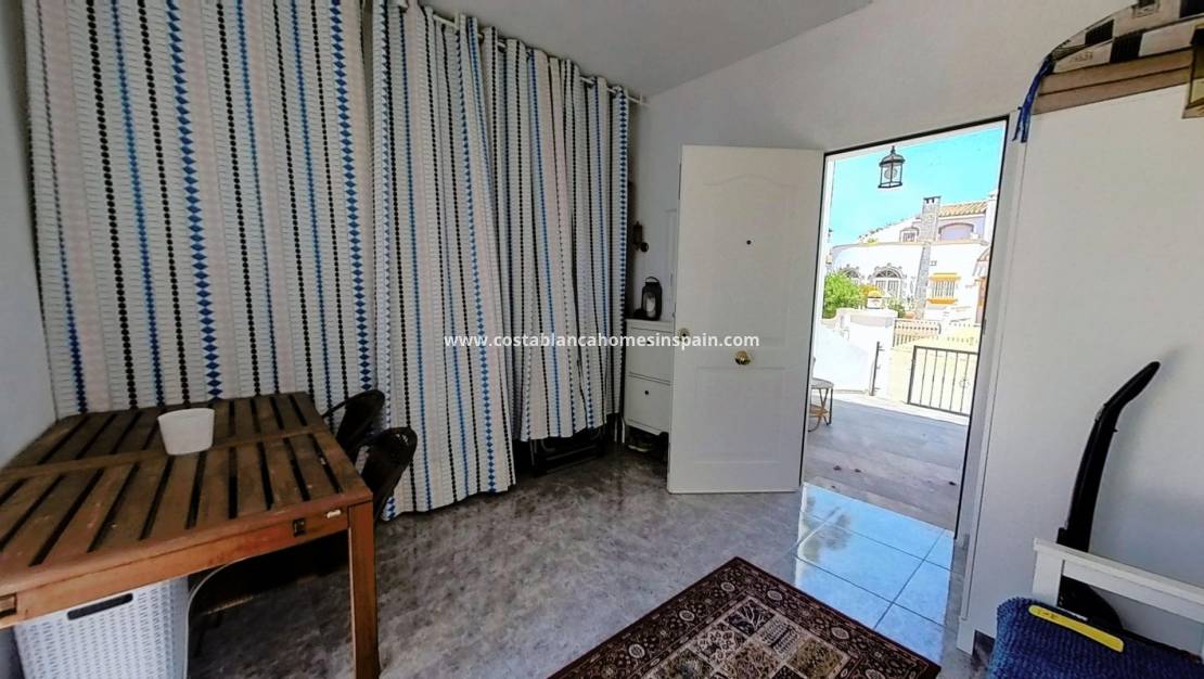 Endursölu - Detached Villa - Orihuela Costa - Los Dolses