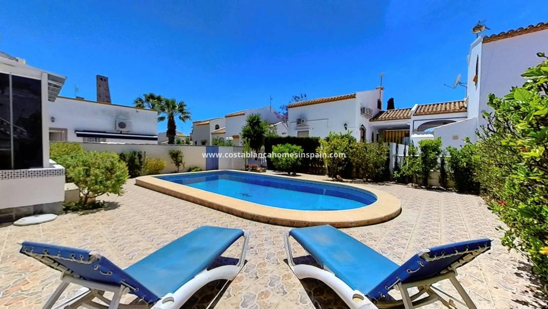 Endursölu - Detached Villa - Orihuela Costa - Los Dolses