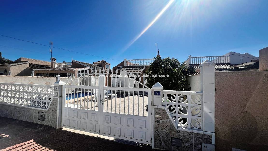 Endursölu - Detached Villa - Orihuela Costa - Playa Flamenca