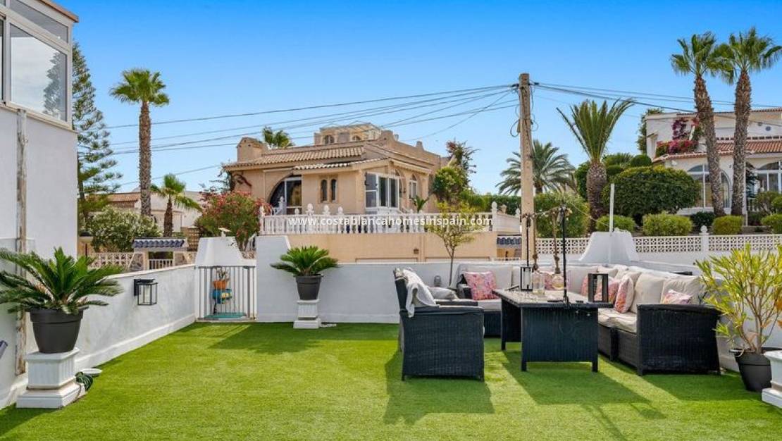 Endursölu - Detached Villa - Orihuela Costa - Villamartin