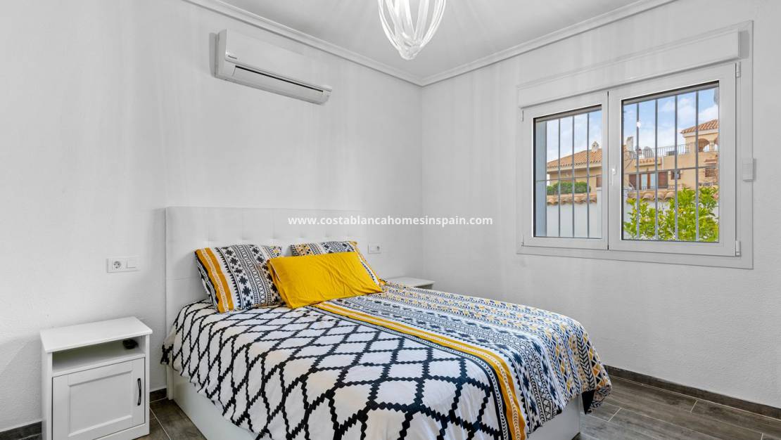 Endursölu - Detached Villa - Playa Flamenca - Costa Blanca South